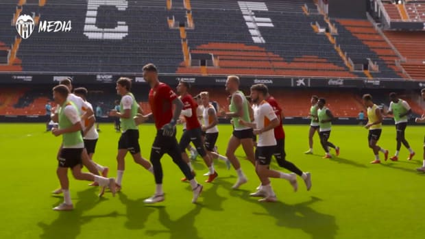 Valencia train at Mestalla ahead of LaLiga debut